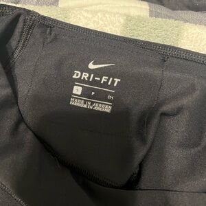 Women’s Nike leggings